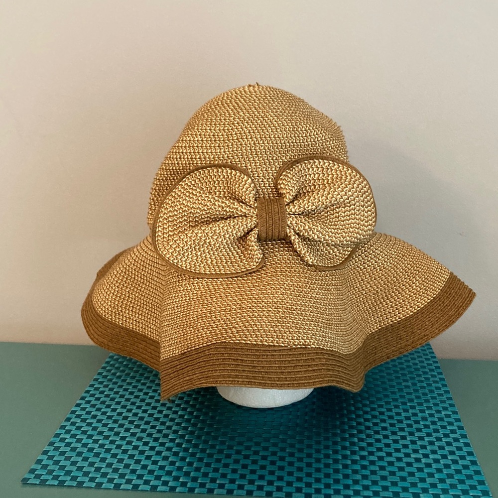D&Y Straw Sun Hat with Bow - Tan and Brown - OSFM